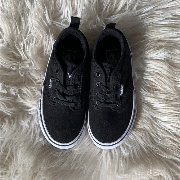 boys all black vans